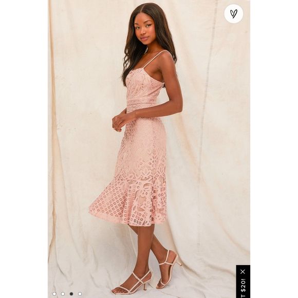 NWT Lulu's Unlimited Love Dusty Pink Lace Trumpet Midi Dress Small a674 - Picture 6 of 6